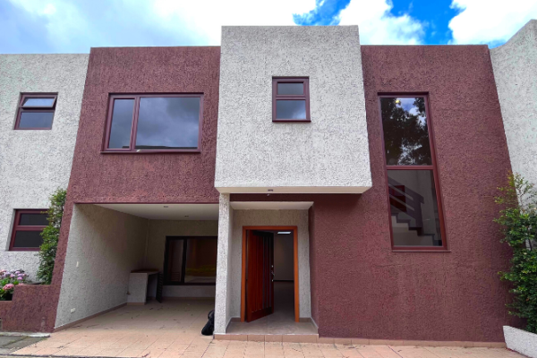 CASA NUEVA EN URBANIZACION SECTOR DEL COLEGIO SANTA ANA L#2